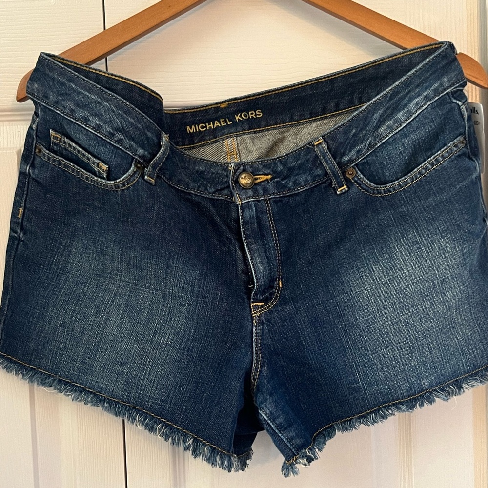 Size 8 Jean fringe shorts never worn